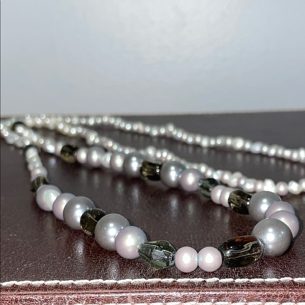 Handmade Fashion Pearls and Smokey Grey Beads Necklace 30 inch - Picture 4 of 7